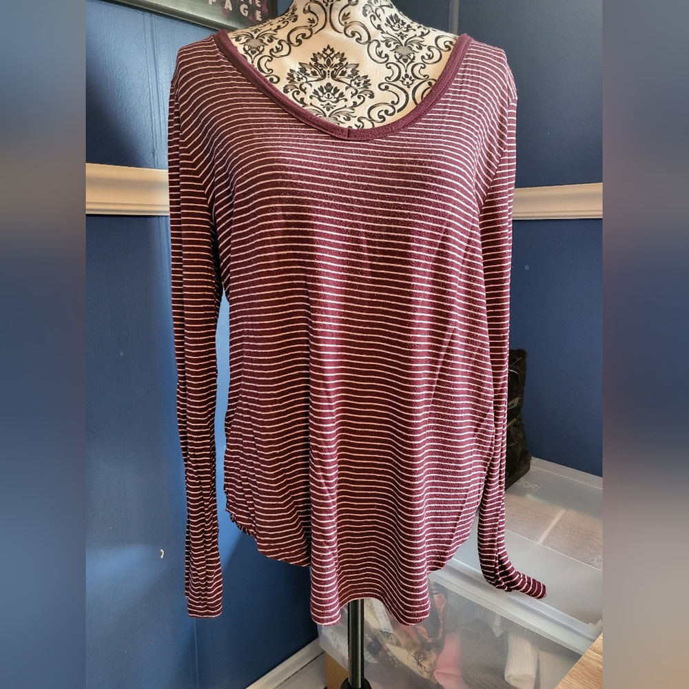 Long sleeve, striped long sleeve Size L